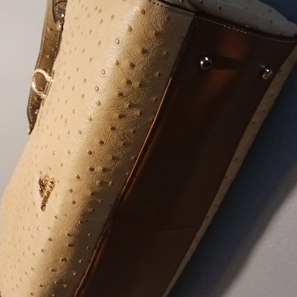 Rare Authentic Rowallan Ostrich Leather Large Handbag Purse Pale Yellow Beige - Picture 3 of 12